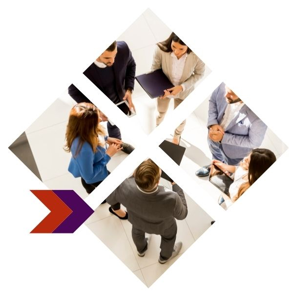 Empresarios cerrando negocios